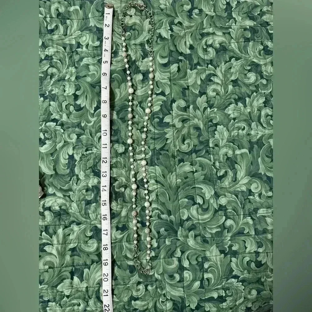 Pick up sticks jewelry faux silver, pearl, and diamond necklace. - Picture 3 of 4